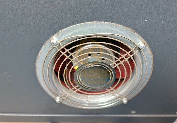 庫(kù)卡C4控制柜背部風(fēng)扇00-176-743 庫(kù)卡C4控制柜背部風(fēng)扇00-176-743