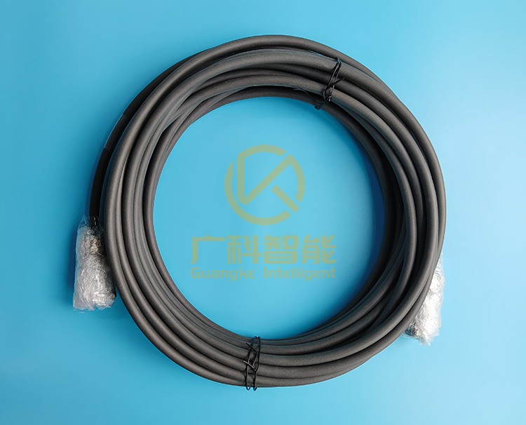 庫(kù)卡15米C4伺服電機(jī)編碼器線纜00-174-775 X21 X31